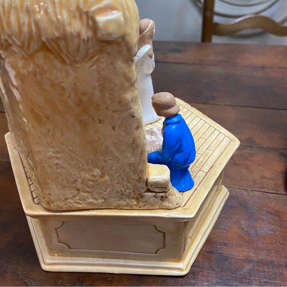 Nativity Music Decor Vintage “1985” - Picture 7 of 11